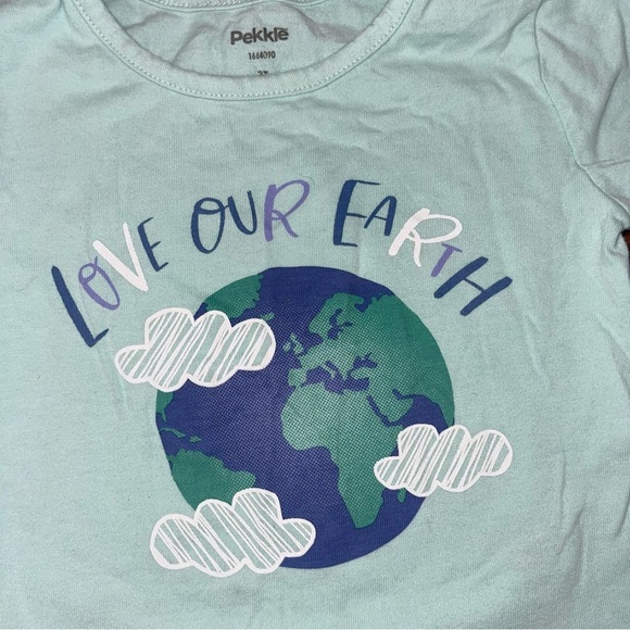 Pekkle Heart and Earth T-Shirts Set - Picture 4 of 5